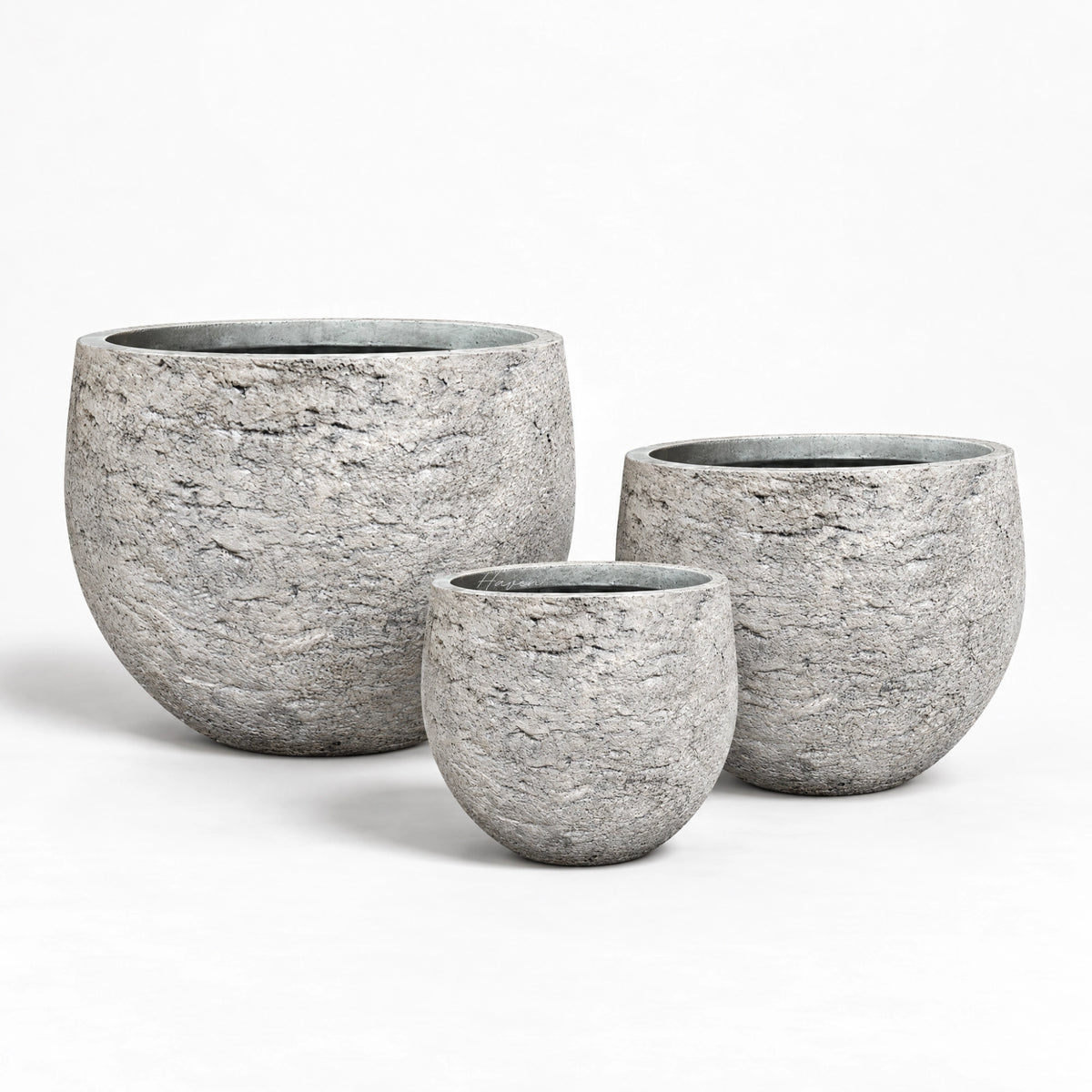 Oka Planters Set/3 Outdoor Planter at Haven Homestore